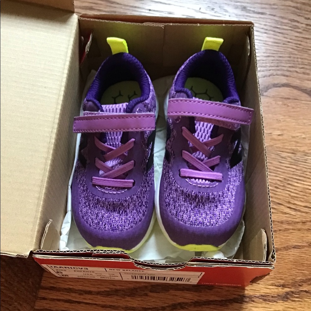 NWT New Balance Fresh Foam kids size 6